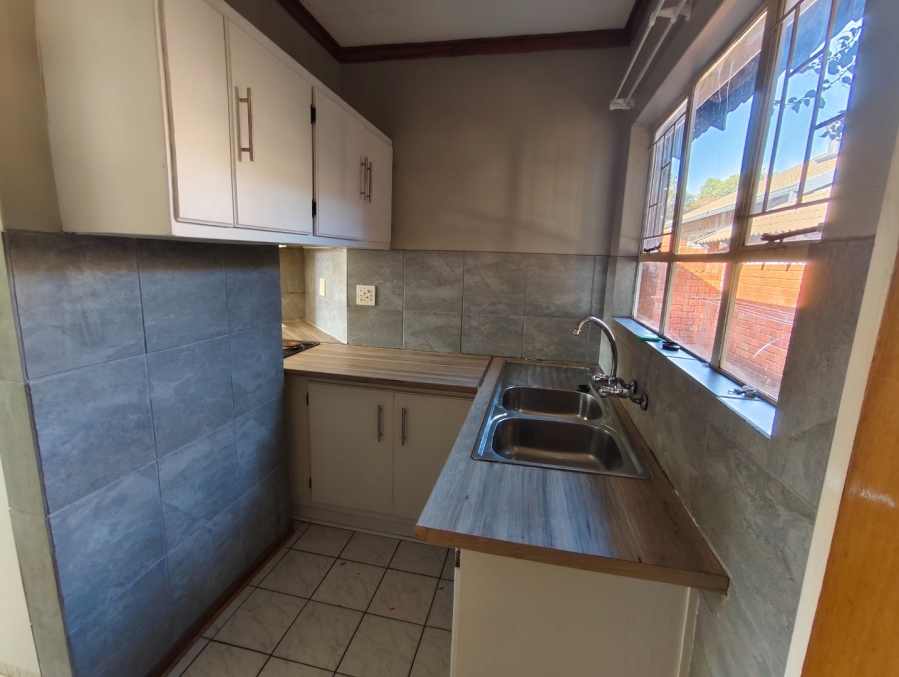 To Let 3 Bedroom Property for Rent in Langenhovenpark Free State